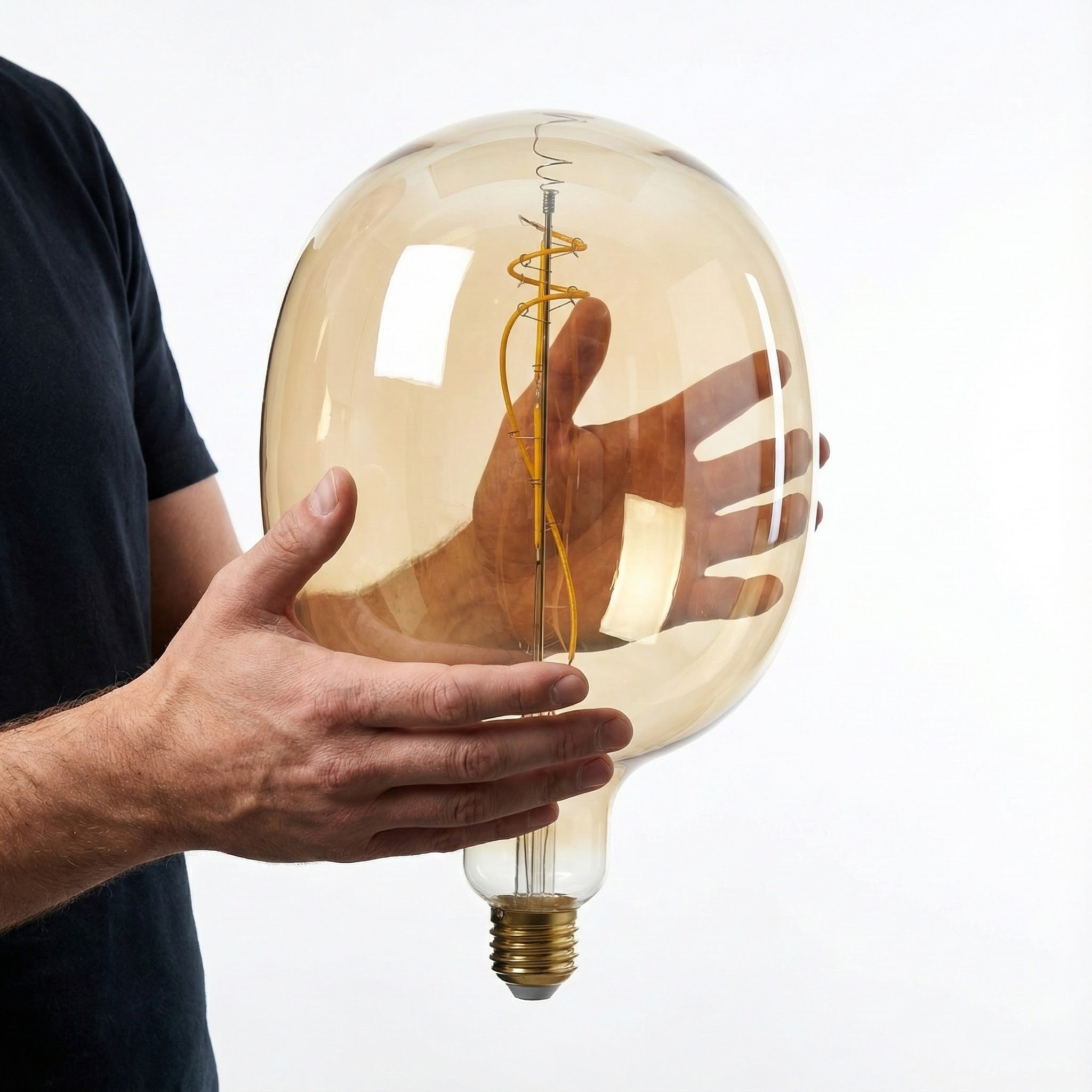 Antique look giant bulb for rustic interiors